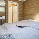 Feriehus 4 Bedroom Gorgeous In Edland
