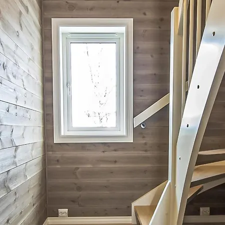 4 Bedroom Gorgeous In Edland *