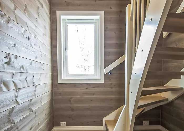 4 Bedroom Gorgeous In Edland *